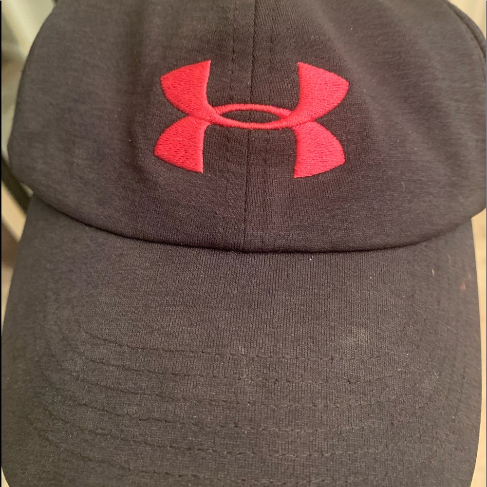 Black Under Armour Golf Hat